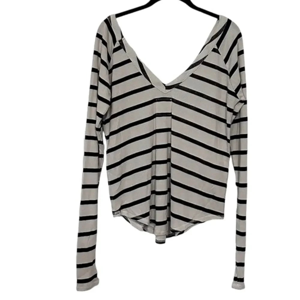 Chaser Women's Striped V-Neck Long Sleeve Top Multicolor Size S NWOT - Picture 1 of 3
